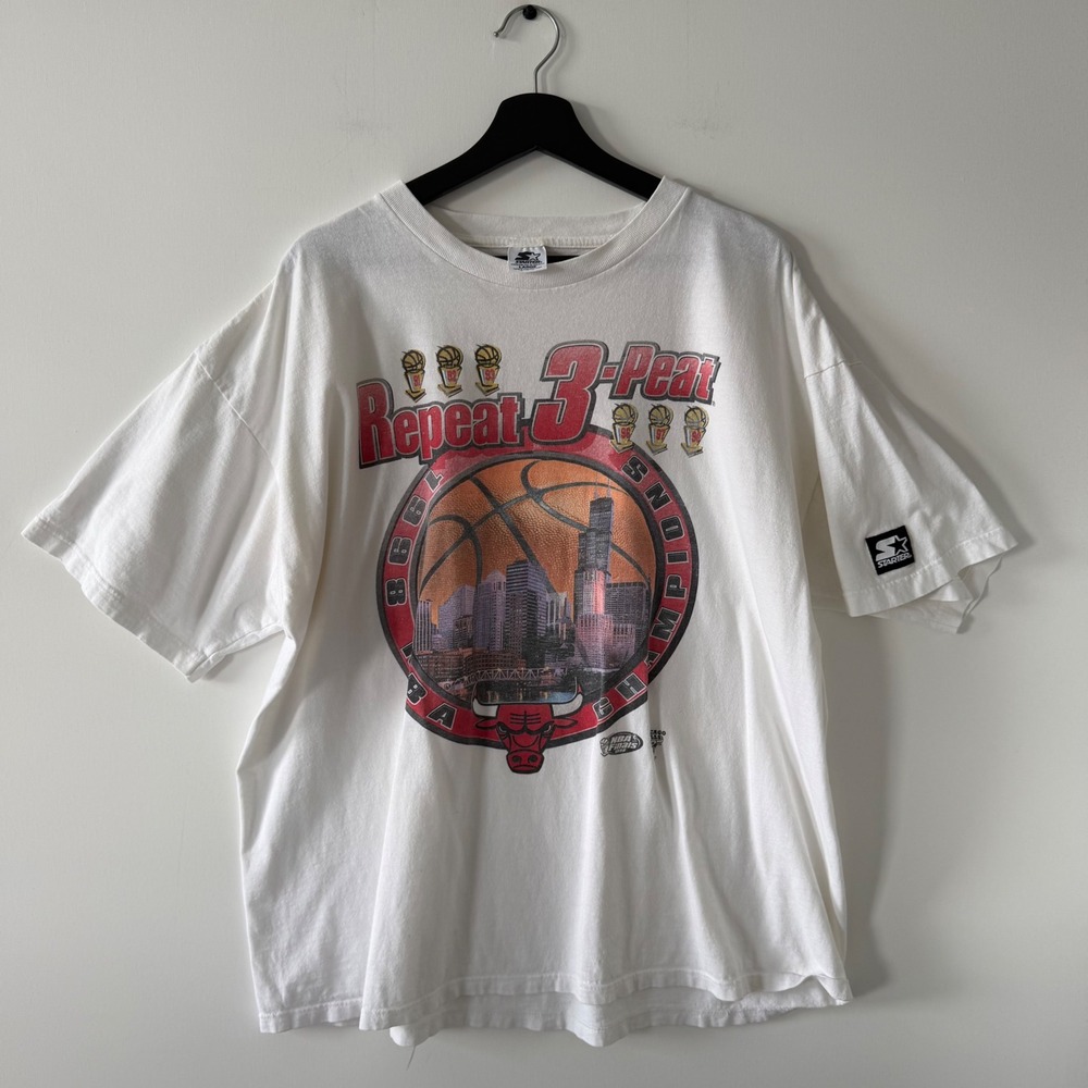 Vintage Starter Chicago Bulls Repeat 3-Peat NBA Champions Shirt Large White 90's